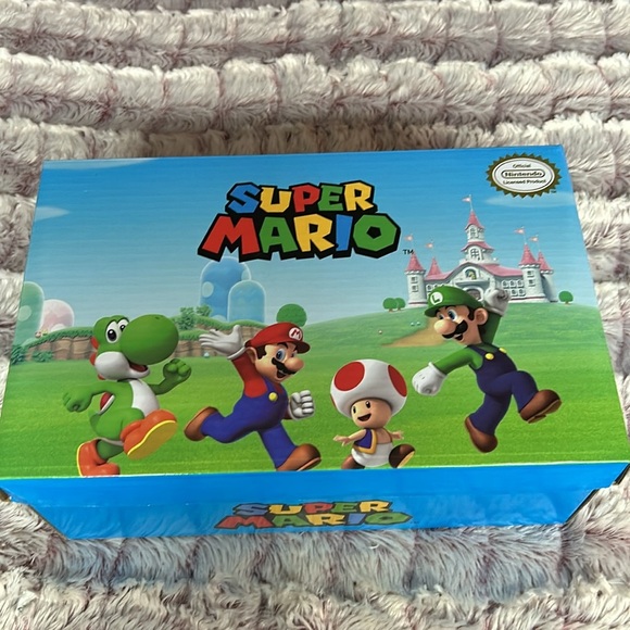 Super Mario brothers slip on sneakers - Picture 7 of 7